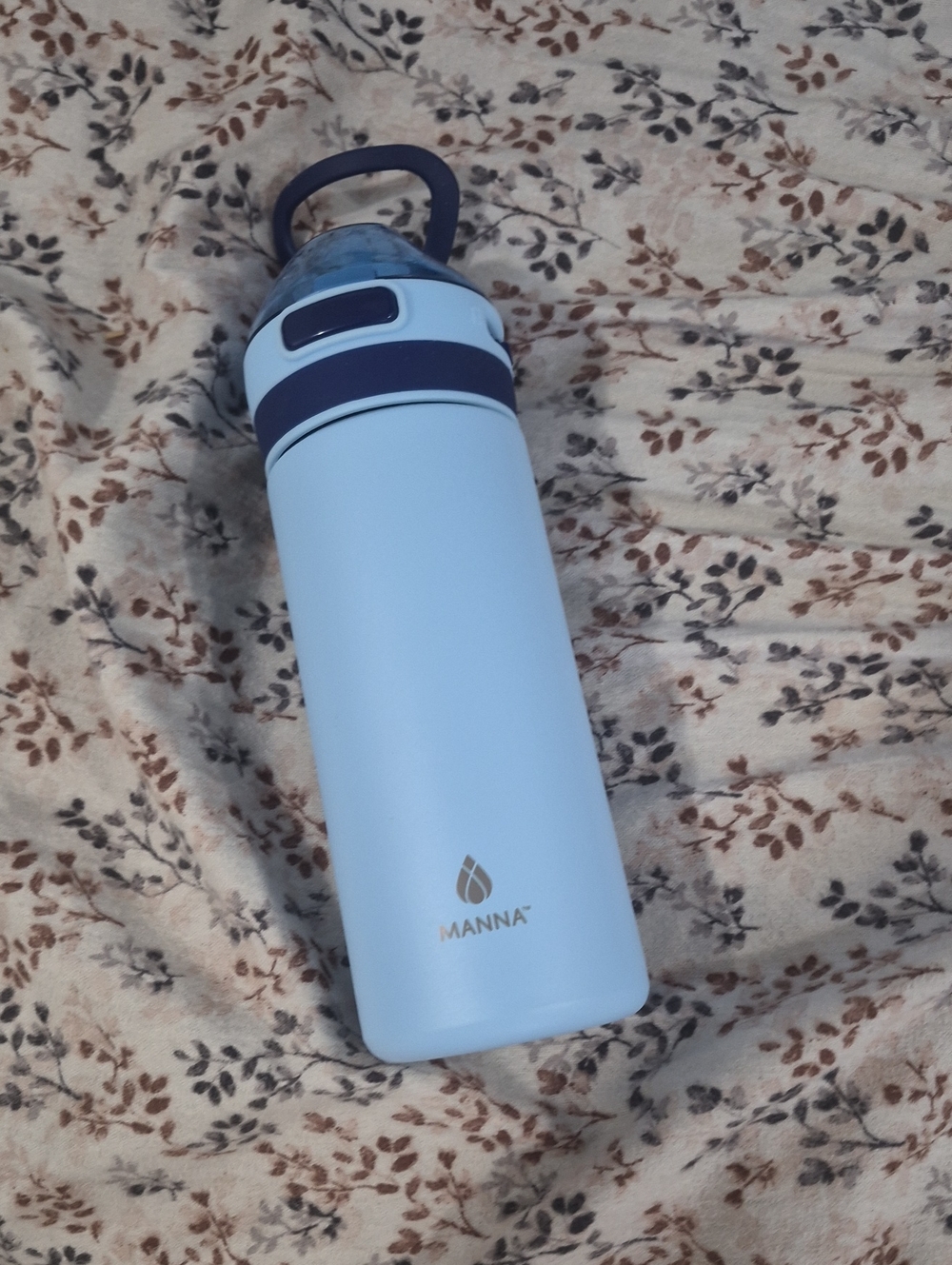 Manna Pale Blue Stainless Water Bottle with Navy Handle